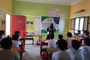 مؤسسة التكافل للتنمية الاجتماعية تواصل جلسات التوعية من الكوليرا بمدارس لحج