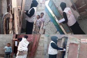 مؤسسة المحروسة تدشن مشروع توزيع 100 كرتون من التمور للاسر الفقيرة في مديرية الشيخ عثمان بعدن.