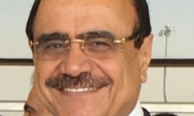 السفير العمراني ينتقد سير المعارك في محافظة مأرب ويغلق خاصية التعليق