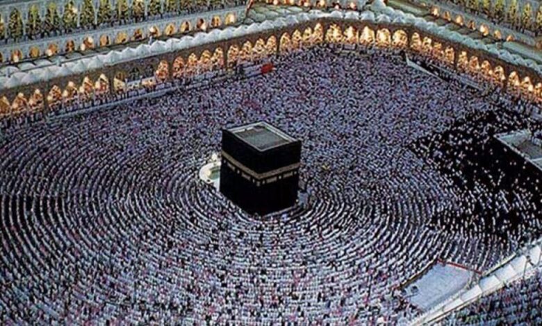 السعودية تسمح بعودة الصلاة بالمسجد الحرام بعد 7 أشهر من الإغلاق بسبب تفشي فيروس كورونا