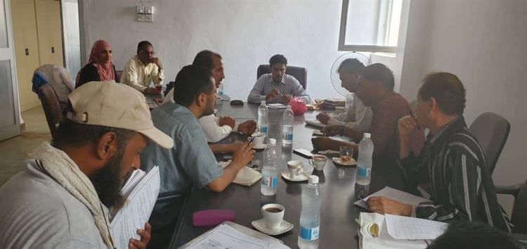 بركات يترأس اجتماع ضمن جميع مدراء الفروع بمدريات العاصمة عدن
