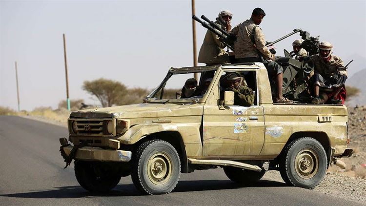 صحفيون وسياسيون سعوديون يتساءلون عن إمكانية تفادي الحرب في اليمن