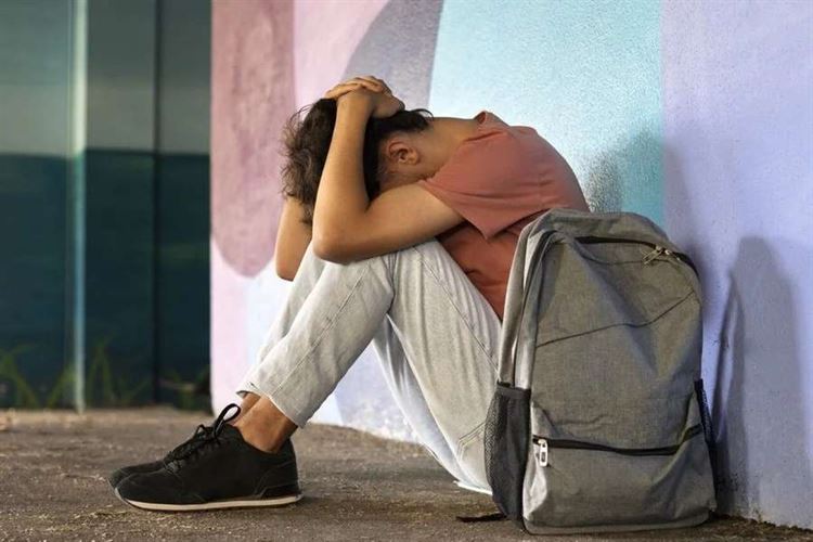 كيفية التعامل مع المراهقين المصابين بالاكتئاب