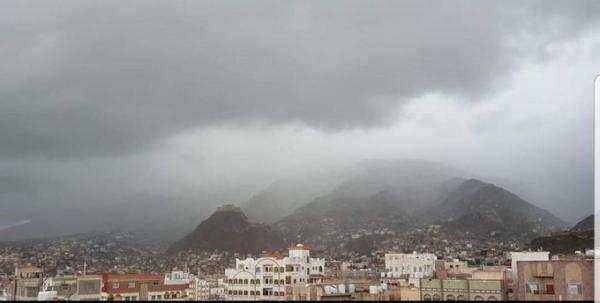 موجة صقيع تضرب 13 محافظة يمنية خلال الساعات القادمة.. والأرصاد يُحذر