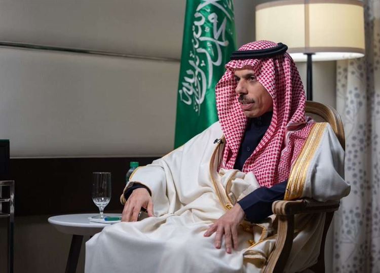 وزير الخارجية السعودي: ملتزمون بوقف الحرب في اليمن