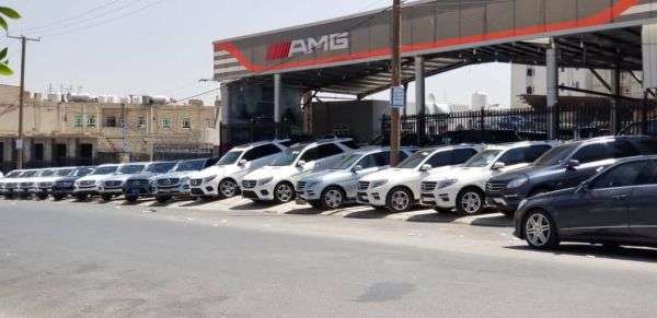 جماعة الحوثي تقيد عملية البيع والشراء للسيارات في مناطقها