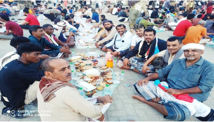 ممثلو أبين بالمجلس الاستشاري والجمعية الوطنية يشاركان في الإفطار الجماعي بمناسبة الذكرى الـ 9 لتحرير العاصمة عدن
