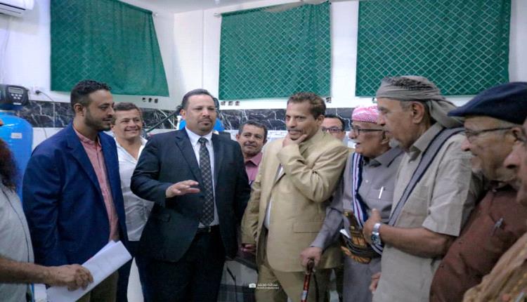 بدعم من المؤسسة الاقتصادية اليمنية.. محافظ أبين يدشن افتتاح مركز الغسيل الكلوي في مديرية لودر 