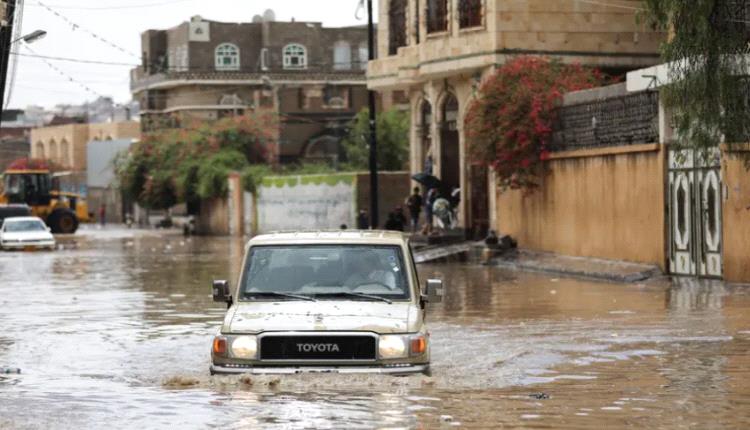 فيضانات اليمن.. ثلاثة آلاف أسرة نازحة تفقد مأواها
