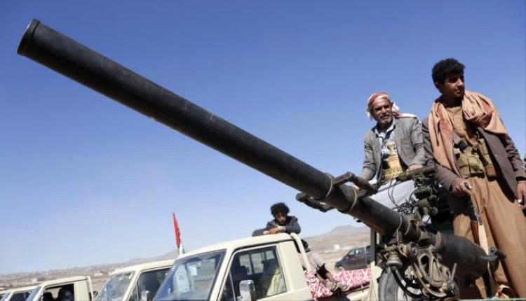 الحوثيون يستخدمون المدنيين دروعا بشرية من الضربات الأميركية
