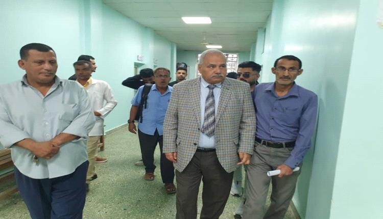 مدير عام الصحة بعدن يتفقد مجمع البريقة الصحي ويشيد بجهود منظمة مرسي كور 
