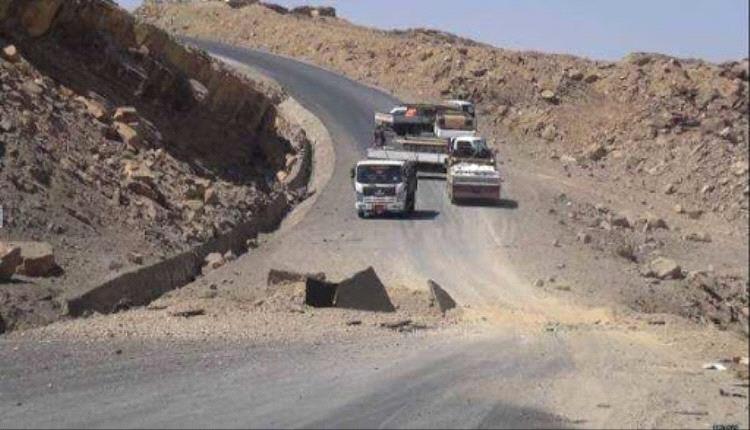 قيادي حوثي: طريق مأرب صنعاء مغلقة فقط من قبل سلطات محافظة مأرب 
