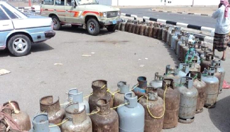 الحوثيون يوقفون ضخ الغاز إلى الأسواق المحلية 
