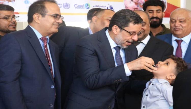 تستهدف نحو مليون و290 ألف طفل.. رئيس الوزراء يدشن الحملة الاحترازية ضد شلل الأطفال في عموم المحافظات المحررة