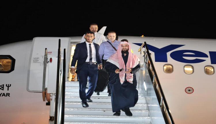 النائب المحرّمي يعود إلى العاصمة عدن بعد جولة خارجية حافلة باللقاءات والمشاورات