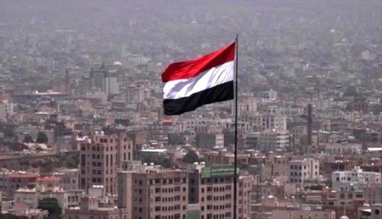 صحيفة إماراتية تكشف موعد توقيع خارطة طريق السلام في اليمن
