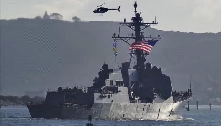 استهداف سفينة حربية أمريكية في خليج عدن
