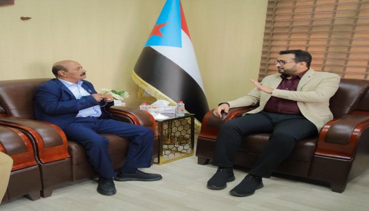 العولقي يلتقي رئيس الهيئة التنفيذية لانتقالي محافظة شبوة
