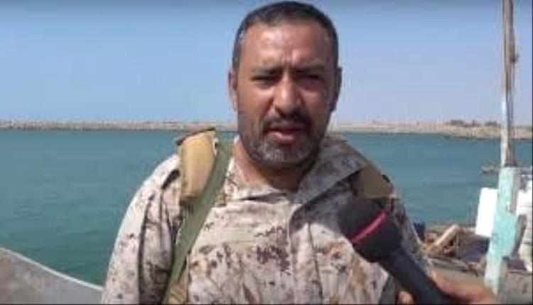 قائد قوات خفر السواحل بالبحر الأحمر يحمّل جماعة الحوثي مسؤولية الكارثة البيئية لإغراق “روبي مار”