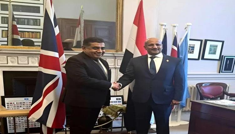 طارق صالح يلتقي وزير الدولة البريطانية لشؤون الشرق الأوسط 