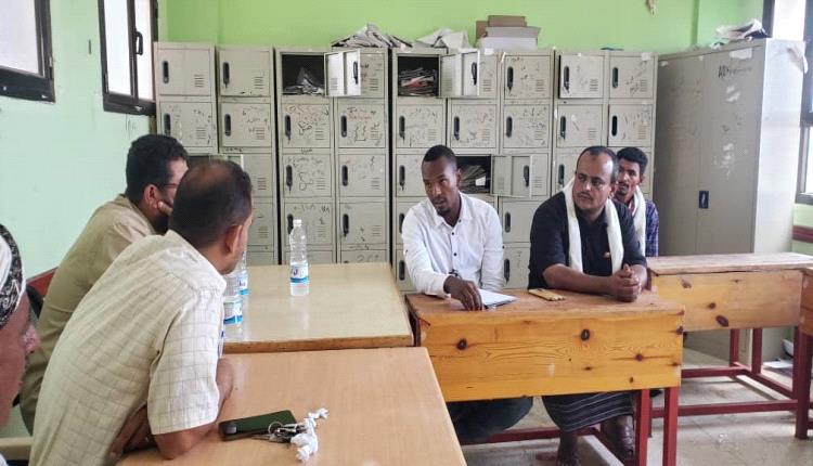 لحج.. القائم بأعمال مدير عام المضاربة يناقش مع فريق منظمة DRC نشاط المنظمة بالمديرية