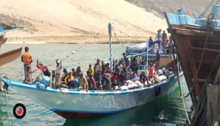 فقدان قارب على متنه 10 مواطنين بين سقطرى وحضرموت
