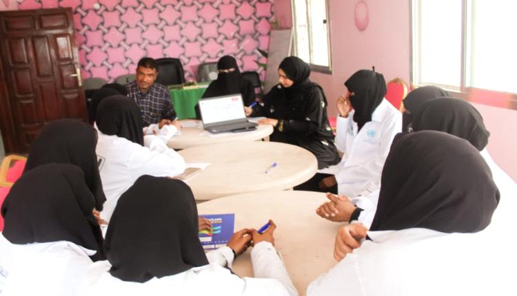 مكتب الصحة في بروم ميفع ينفذ حلقة نقاش مع قابلات المجتمع بالمديرية