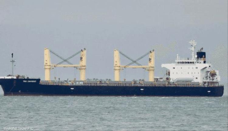 هيئة بريطانية: أشخاص يعتلون سفينة قبالة الصومال ويسيطرون عليها