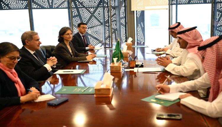  السفير السعودي يلتقي المبعوث الفرنسي للقرن الأفريقي
