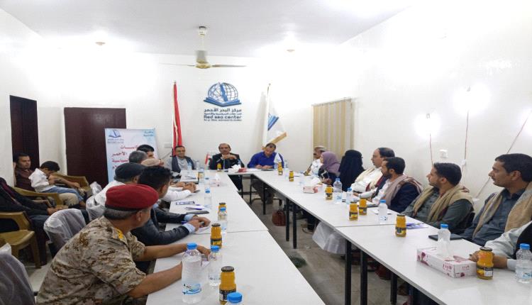 مأرب..ندوة سياسية تؤكد رفض أي تفاهمات دولية مع الحوثيين