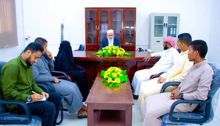 وكيل قطاع التحفيظ يلتقي ممثلي اليمن في مسابقة جيبوتي الدولية لحفظ القرآن الكريم وتلاوته