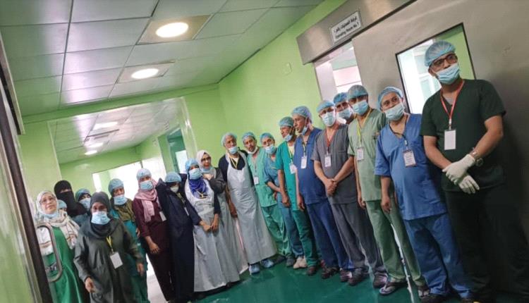 رئيس وحدة الأورام في هيئة ابن سيناء يشارك في مخيم جراحي مجاني لأورام الجهاز التناسلي الأنثوي بإب
