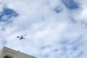 عاجل: كشف سبب تحليق طائرة اليمنية فوق سماء عدن منذ الصباح الباكر