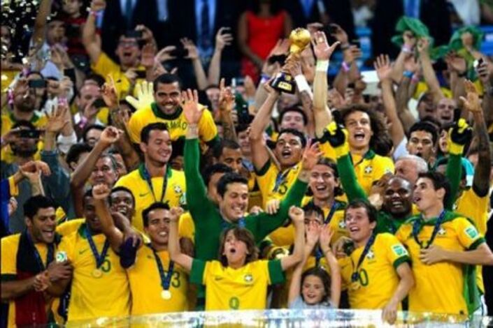 البرازيل تعود إلى العشرة الأوائل في التصنيف العالمي