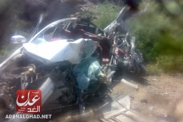 حدث قبل قليل : مصرع ثمانية اشخاص في حادث مروري في بلدة كرش بلحج