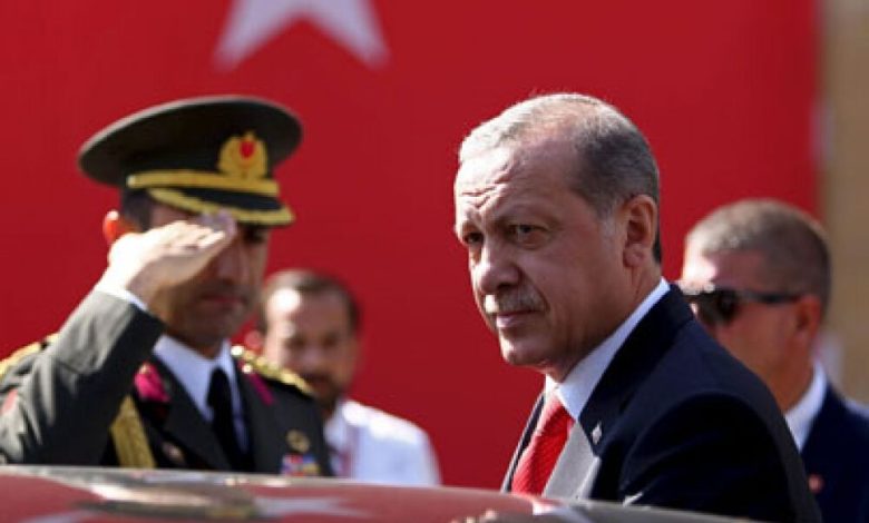 عام على الرئاسة، أردوغان يرسم ملامح الفشل لتركيا الحديثة