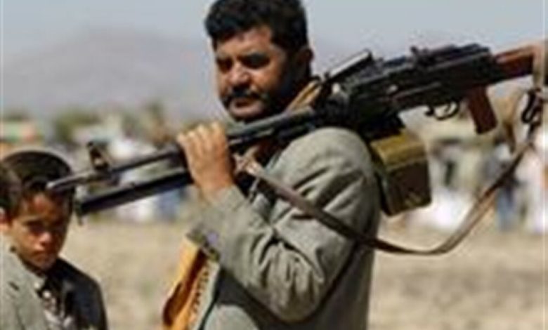 مقتل 17 من الحوثيين وقوات صالح في معارك مع الجيش وقصف لـ«التحالف العربي» بتعز