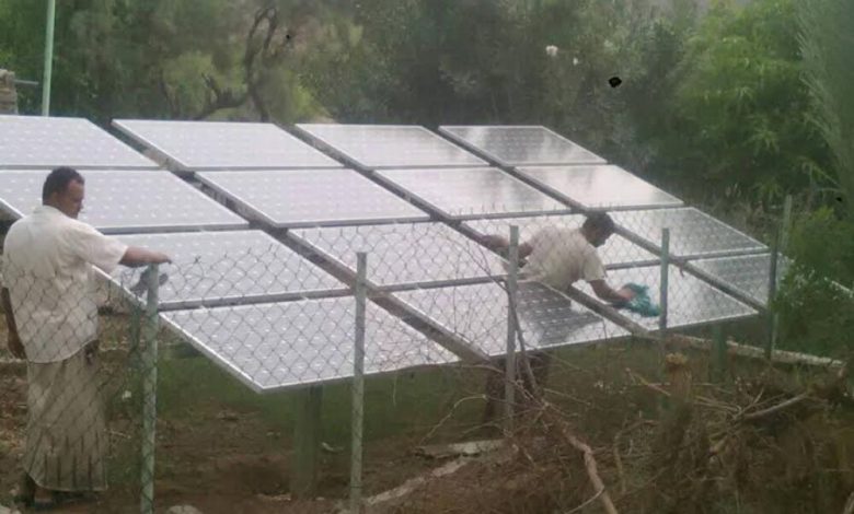تدشين العمل بالطاقة الشمسية في أحد آبار مشروع مياه بمضاربة لحج