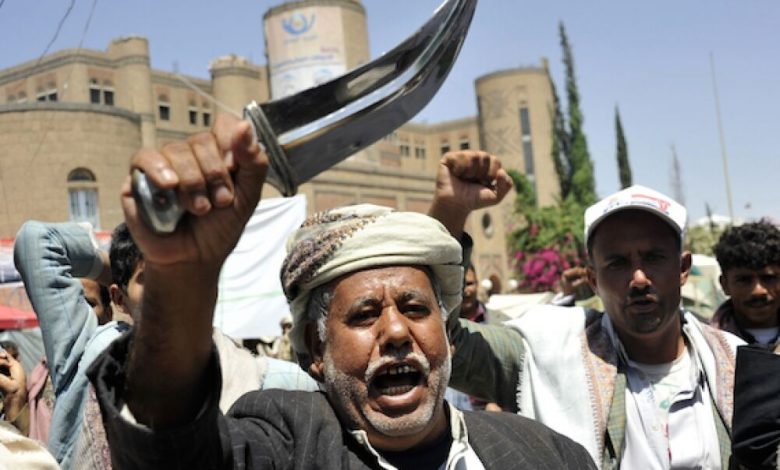 حصار الحوثي وصالح يفاقم الحالة الصحية لتعز
