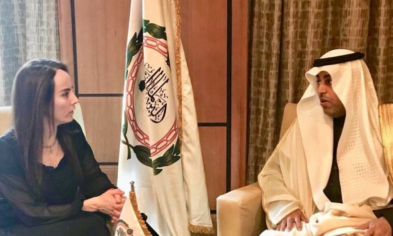 رئيس البرلمان العربي يطلع رئيس الاتحاد البرلماني الدولي على الرؤية العربية لازمات المنطقة