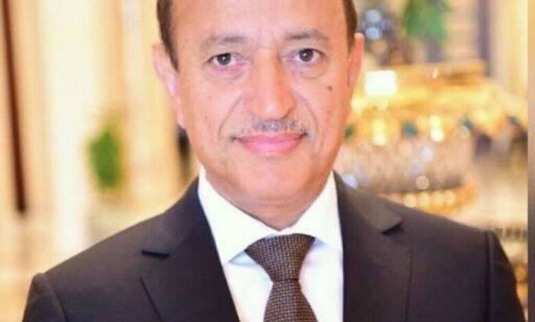 محافظ تعز أمين محمود يرفض استقالة رئيسة اللجنة الطبية