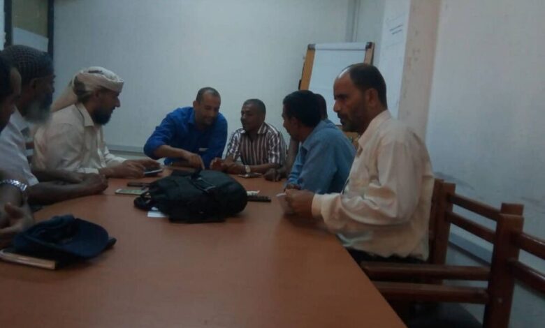 الشعيبي يلتقي غازي ومدراء الخدمات بالصندوق الاجتماعي للتنمية بمديرية التواهي