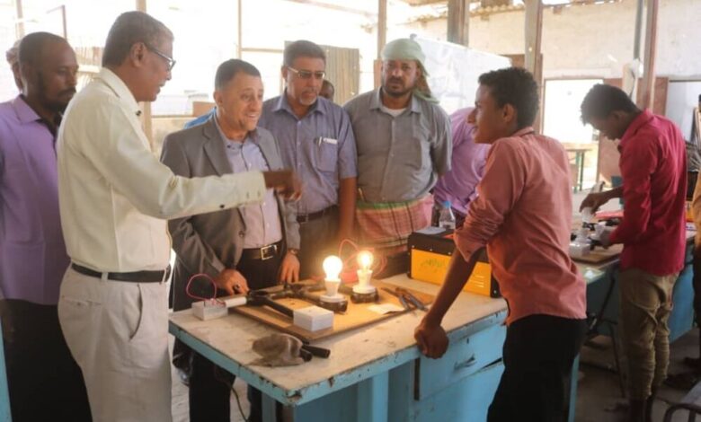 افتتاح دورة في برامج صيانة الجوال والتمديدات الكهربائية بمدينة الكود