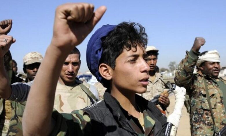 الإرياني يطالب بتحقيق دولي في تجنيد الحوثيين للأطفال
