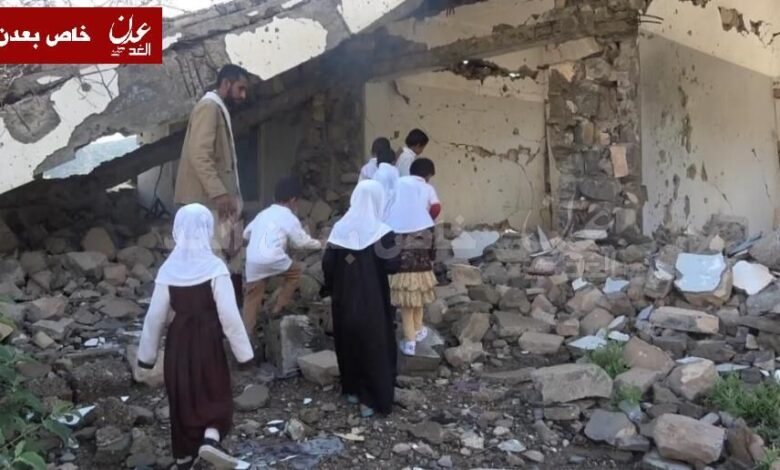 طلاب مدرسة الخليفة عثمان بن عفان في قرية ثره بلودر يطالبون بايجاد حلول لاعاده تأهيل المدرسة التي دمرتها الحرب