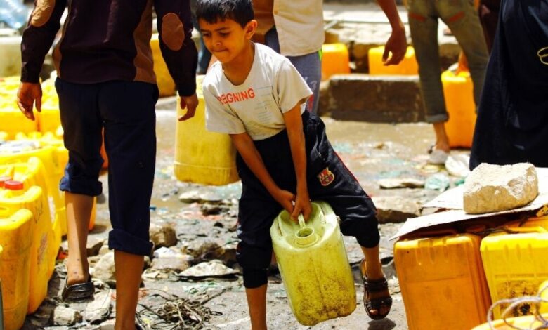 "بلا مياه".. كيف يغسل اليمنيون إيديهم لمواجهة كورونا؟