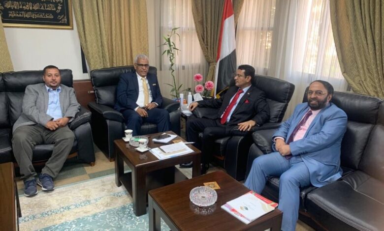 مارم يلتقي الدياني والفضلي في مقر السفارة اليمنية بمصر