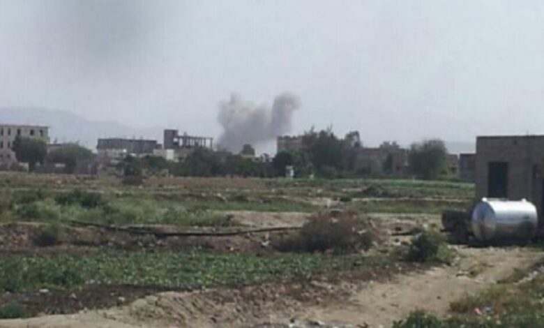 عقب خسائرها الفادحة .. مليشيات الحوثي تستهدف الحديدة بالقذائف المدفعية والصاروخية