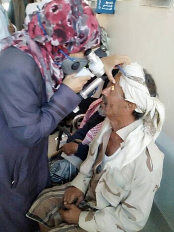 تدشين مخيم طبي مجاني للعيون بالمركز الصحي بكرش
