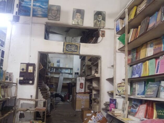 مكتبة عبادي .. صرح شاهد على سقوطنا